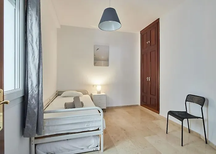 El Palmeral Ha Free Parking